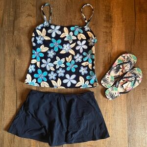 Gabar Tankini 2 piece set & NWT flip flops size 7/8. Tankini & bottoms size 12